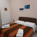 Mare Fuori - Stanze Con Piscina 4*