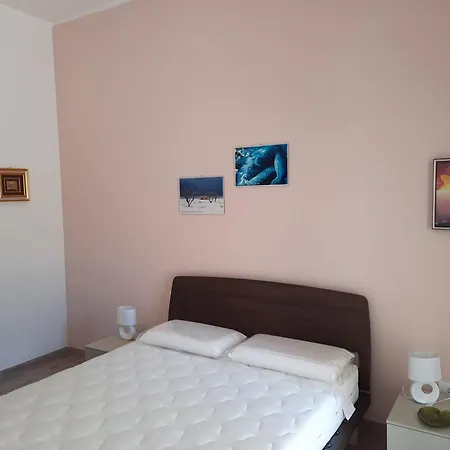 Mare Fuori - Stanze Con Piscina בית הארחה *